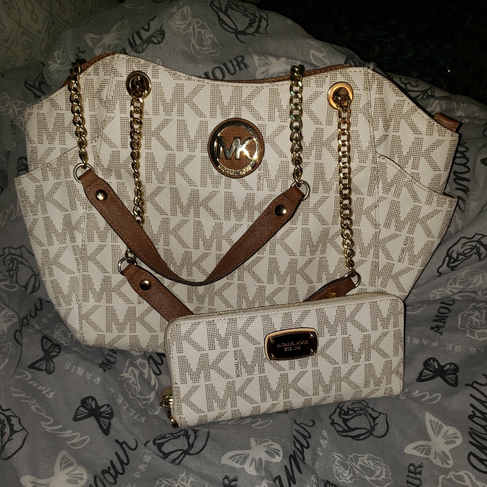 Michael Kors wallet and purse